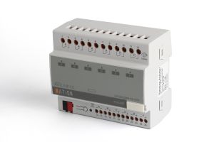 Диммирующий актуатор на 6 каналов 0–10V DM0106.0050 — вид сбоку.