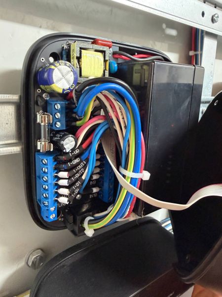Файл:Ensystec подключение контроллера в щите.jpg